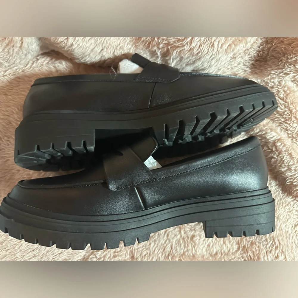 NIB Quince Italian Leather Lug Sole Loafer Black Size Women's 10 - Picture 8 of 13